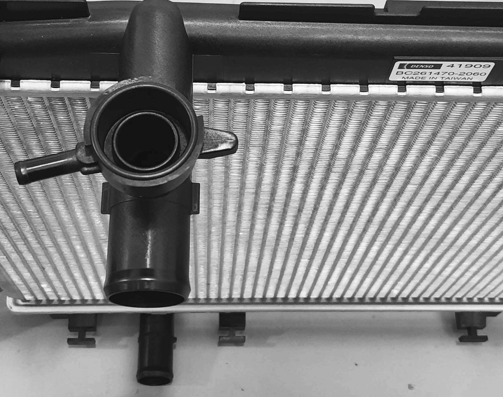DENSO RADIADOR ETIOS 1.5 13/16 NAFTA C/AIRE  D6-4  D7-4